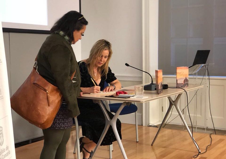 Nuevo poemario de nuestra charteriana, María José Godoy