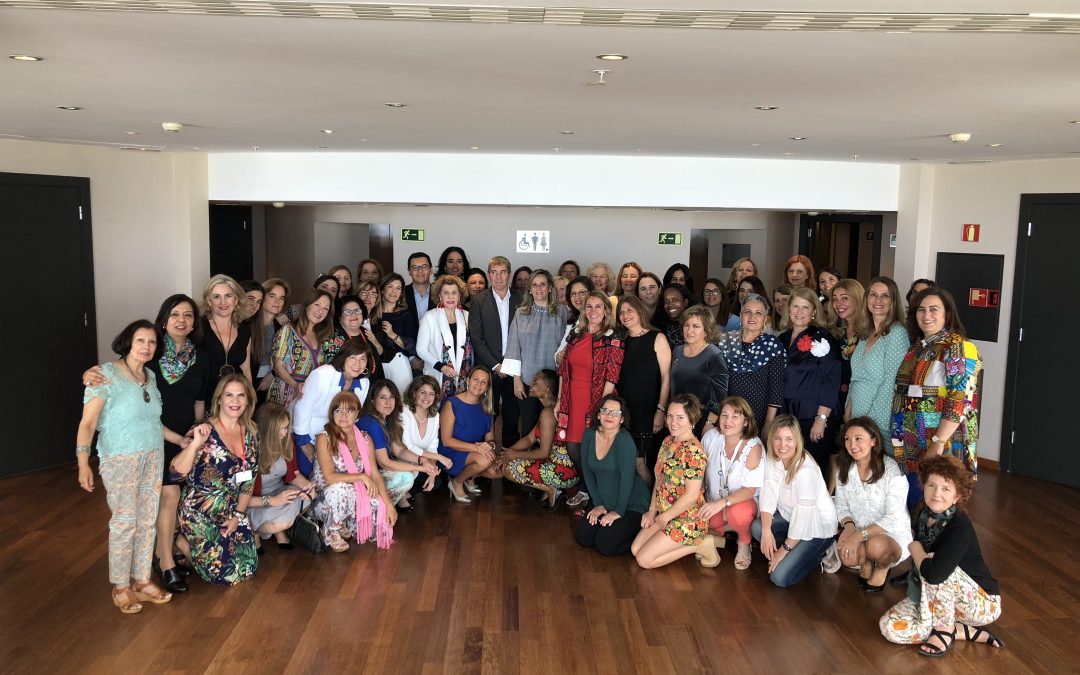 El presidente de Canarias acudió a la reunión mensual de Charter 100 Gran Canaria