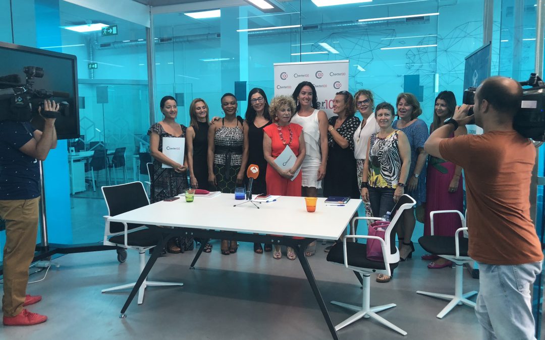 Tres proyectos de inclusión social y formación de Charter 100 ayudarán a 150 mujeres canarias