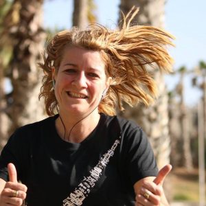 Mujer activa, comprometida y gran profesional.