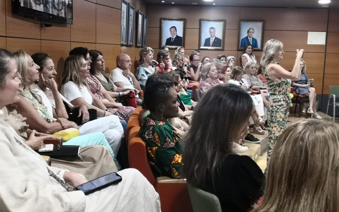 CHARLA SOBRE LA FELICIDAD. SÁBADO 7. CÁMARA DE COMERCIO.